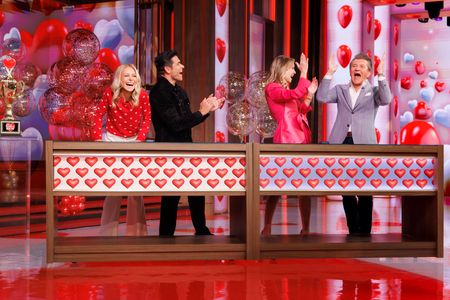 KELLY RIPA, MARK CONSUELOS, KYM HERJAVAC, ROBERT HERJAVAC