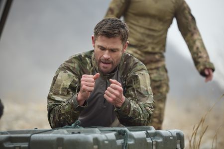 Chris Hemsworth sets out to confront his chronic pain in a bold, immersive journey through South Korea. Guided by pain expert Dr. BJ Miller, he explores ancient healing traditions and cutting-edge science. The final test: ípain valleyîóa brutal gauntlet of Special Forces trials that will push him to the limit. (credit: National Geographic/Evan Paterakis)