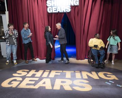 MAXWELL SIMKINS, SEANN WILLIAM SCOTT, KAT DENNINGS, TIM ALLEN, DARYL "CHILL" MITCHELL, BARRETT MARGOLIS