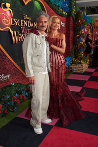 TAIKA WAITITI, RITA ORA