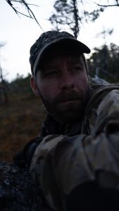 Matt Carlson hunts for deer. (National Geographic/David Lovejoy)