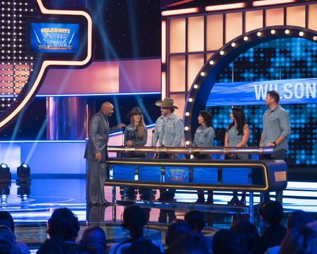 STEVE HARVEY, LAINEY WILSON, DEVLIN “DUCK” HODGES, MICHELLE WILSON, JANNA WILSON-SADLER, TAYLOR SADLER