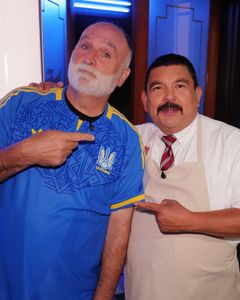 CHEF JOSÉ ANDRÉS,  GUILLERMO RODRIGUEZ