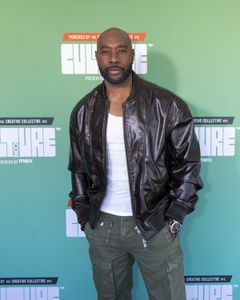 MORRIS CHESTNUT