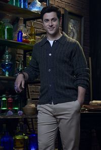 Bio profile offDavid Henrie