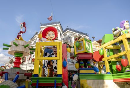 JESSIE, BUZZ LIGHTYEAR