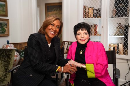 ROBIN ROBERTS, LIZA MINNELLI