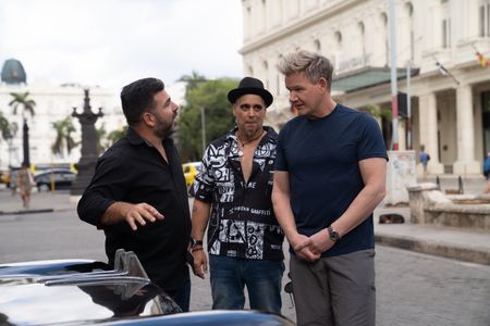 Roberto, Chef Luis, and Gordon Ramsay meet in Havana, Cuba. (National Geographic/Justin Mandel)