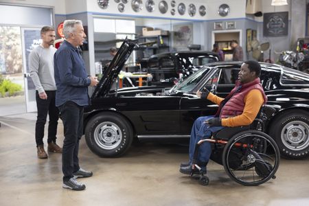 SEANN WILLIAM SCOTT, TIM ALLEN, DARYL "CHILL" MITCHELL