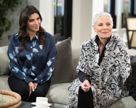 AMANDA SETTON, JANE ELLIOT