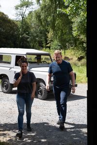 Adriana Paramo Perez and Gordon Ramsay visit a flour mill. (National Geographic/Justin Mandel)
