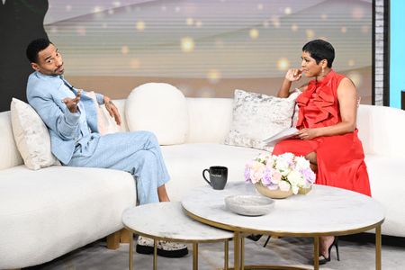 DURAND BERNARR, TAMRON HALL