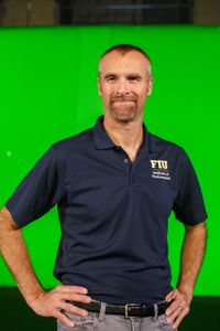 Mike Heithaus at the studio lab shoot. (National Geographic/Aubrey Fagon)