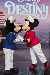MICKEY MOUSE, MINNIE MOUSE