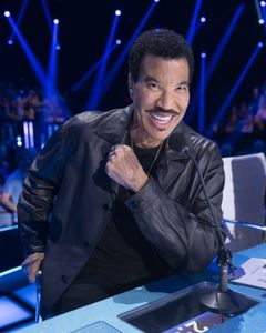 LIONEL RICHIE