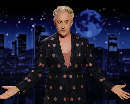 ALAN CUMMING