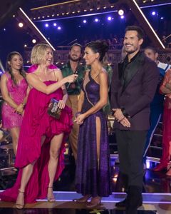 DANIELLE FISHEL, JULIANNE HOUGH, VALENTIN CHMERKOVSKIY, HILARIA BALDWIN, GLEB SAVCHENKO