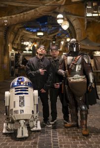R2-D2, JOEL MADDEN, BENJI MADDEN, DIN DJARIN, DIN GROGU