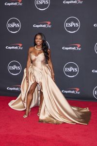 SIMONE BILES