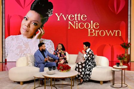 ANTHONY ROY DAVIS, YVETTE NICOLE BROWN, TAMRON HALL