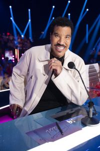 LIONEL RICHIE