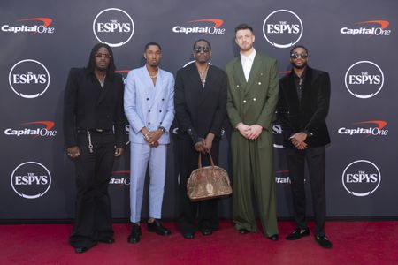 LUGUENTZ DORT, AARON WIGGINS, JALEN WILLIAMS, ISAIAH HARTENSTEIN, ISAIAH JOE