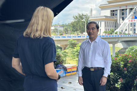 Mariana van Zeller interviews Nguyen Tuong Long at the China and Vietnam border. (National Geographic)