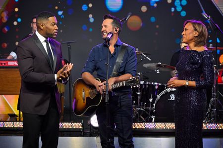 MICHAEL STRAHAN, LUKE BRYAN, ROBIN ROBERTS