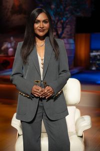 MINDY KALING