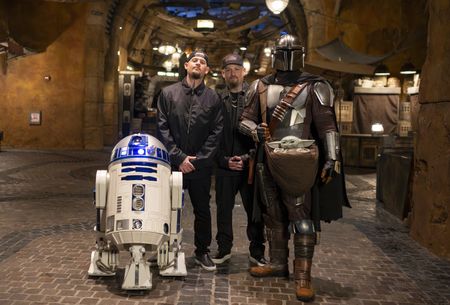 R2-D2, JOEL MADDEN, BENJI MADDEN, DIN DJARIN, DIN GROGU