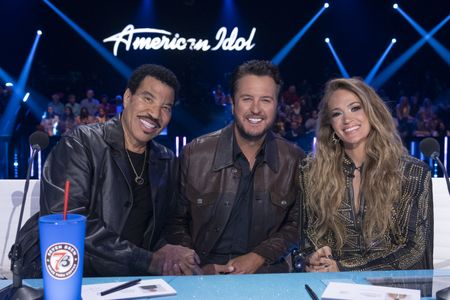 LIONEL RICHIE, LUKE BRYAN, CARRIE UNDERWOOD