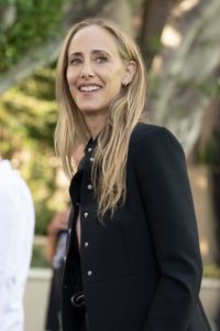 KIM RAVER