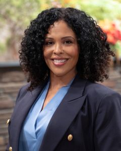 BLYTHE HOWARD