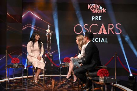 ANGELA BASSETT, KELLY RIPA, MARK CONSUELOS