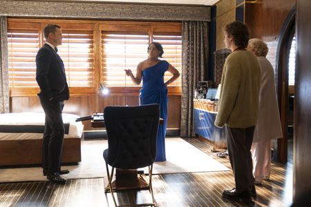 JOSHUA JACKSON, ANGELA BASSETT