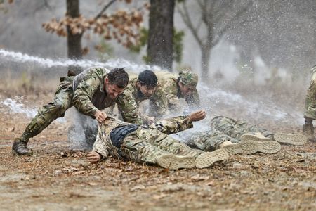 Chris Hemsworth sets out to confront his chronic pain in a bold, immersive journey through South Korea. Guided by pain expert Dr. BJ Miller, he explores ancient healing traditions and cutting-edge science. The final test: ípain valleyîóa brutal gauntlet of Special Forces trials that will push him to the limit. (credit: National Geographic/Evan Paterakis)