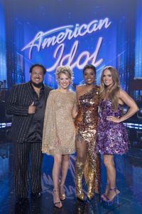 JORDAN MCCULLOUGH, HANNAH HARPER, KEYLA RICHARDSON, CARRIE UNDERWOOD