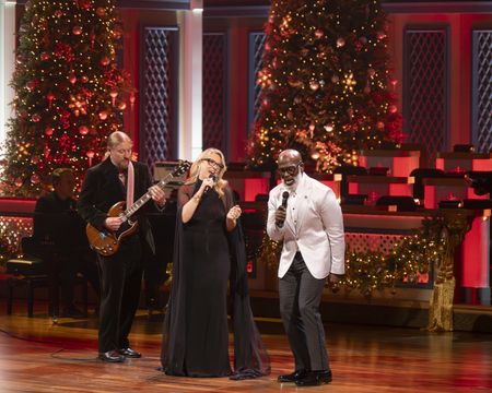 DEREK TRUCKS, SUSAN TEDESCHI, BEBE WINANS