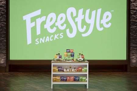 FREESTYLE SNACKS