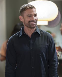 SEANN WILLIAM SCOTT