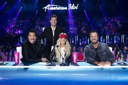 LIONEL RICHIE, RYAN SEACREST, CARRIE UNDERWOOD, LUKE BRYAN
