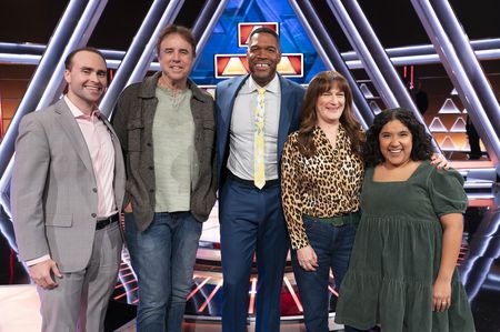 BRIAN CUDINA, KEVIN NEALON, MICHAEL STRAHAN, ANA GASTEYER, LINZY BELTRAN