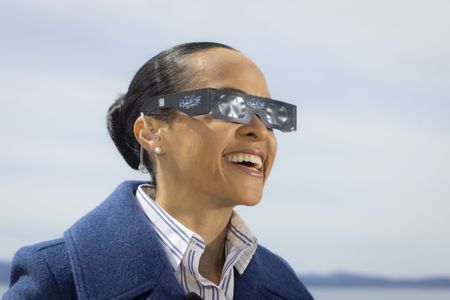 NEWS - ABC News and Nat Geo will cover the total solar eclipse via a live two-hour special “Eclipse Across America” on Monday, April 8, 2024 2pm-4pm. ET on ABC, National Geographic Channel, Nat Geo Wild, Disney+ and Hulu (via the ABC News Live channel) as the eclipse travels across North America. (ABC/ MICHAEL LE BRECHT II ) LINSEY DAVIS