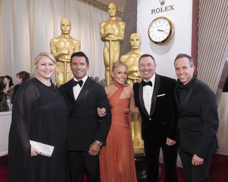 DEBRA OCONNELL (PRESIDENT, ABC NEWS GROUP & DISNEY ENTERTAINMENT NETWORKS, DISNEY ENTERTAINMENT), MARK CONSUELOS, KELLY RIPA, CHAD MATTHEWS (PRESIDENT ABC OWNED TELEVISION STATIONS), ROB MILLS (EXECUTIVE VICE PRESIDENT, UNSCRIPTED AND ALTERNATIVE ENTERTAINMENT, WALT DISNEY TELEVISION)