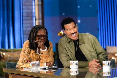 WHOOPI GOLDBERG, LIONEL RICHIE