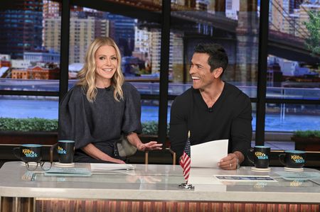 Kelly Ripa, Mark Consuelos