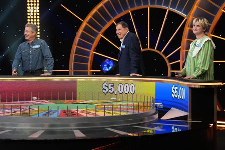 DERMOT MULRONEY, RICHARD KIND, JILLIAN BELL