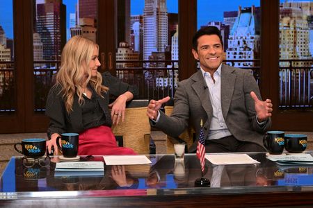 KELLY RIPA, MARK CONSEULOS