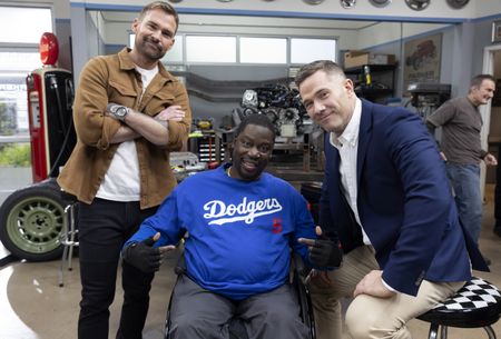 SEANN WILLIAM SCOTT, DARYL "CHILL" MITCHELL, LUKE MACFARLANE