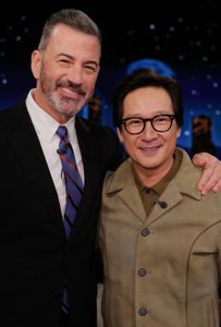 JIMMY KIMMEL, KE HUY QUAN